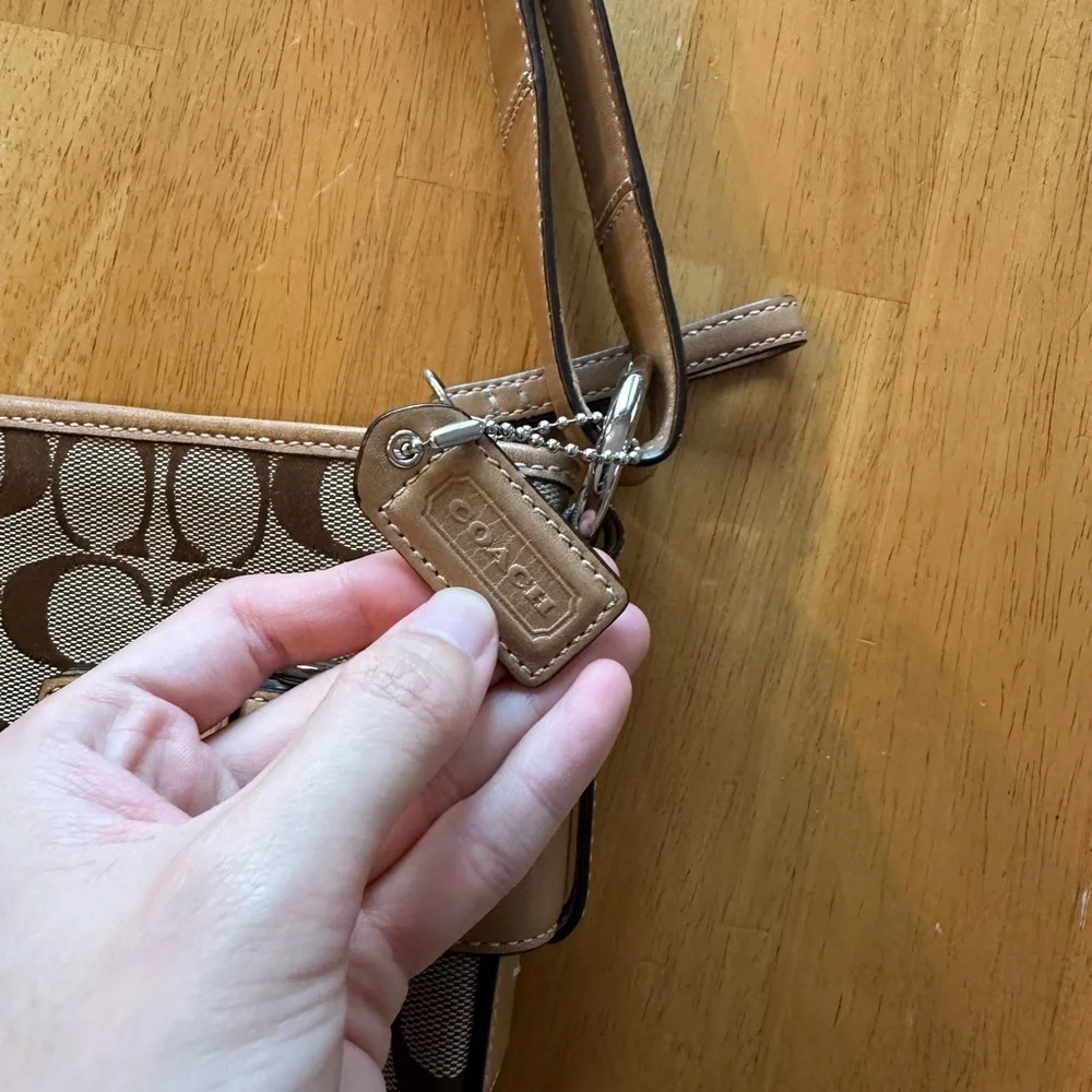 Y2K Coach Signature Bag - Picture 4 of 8